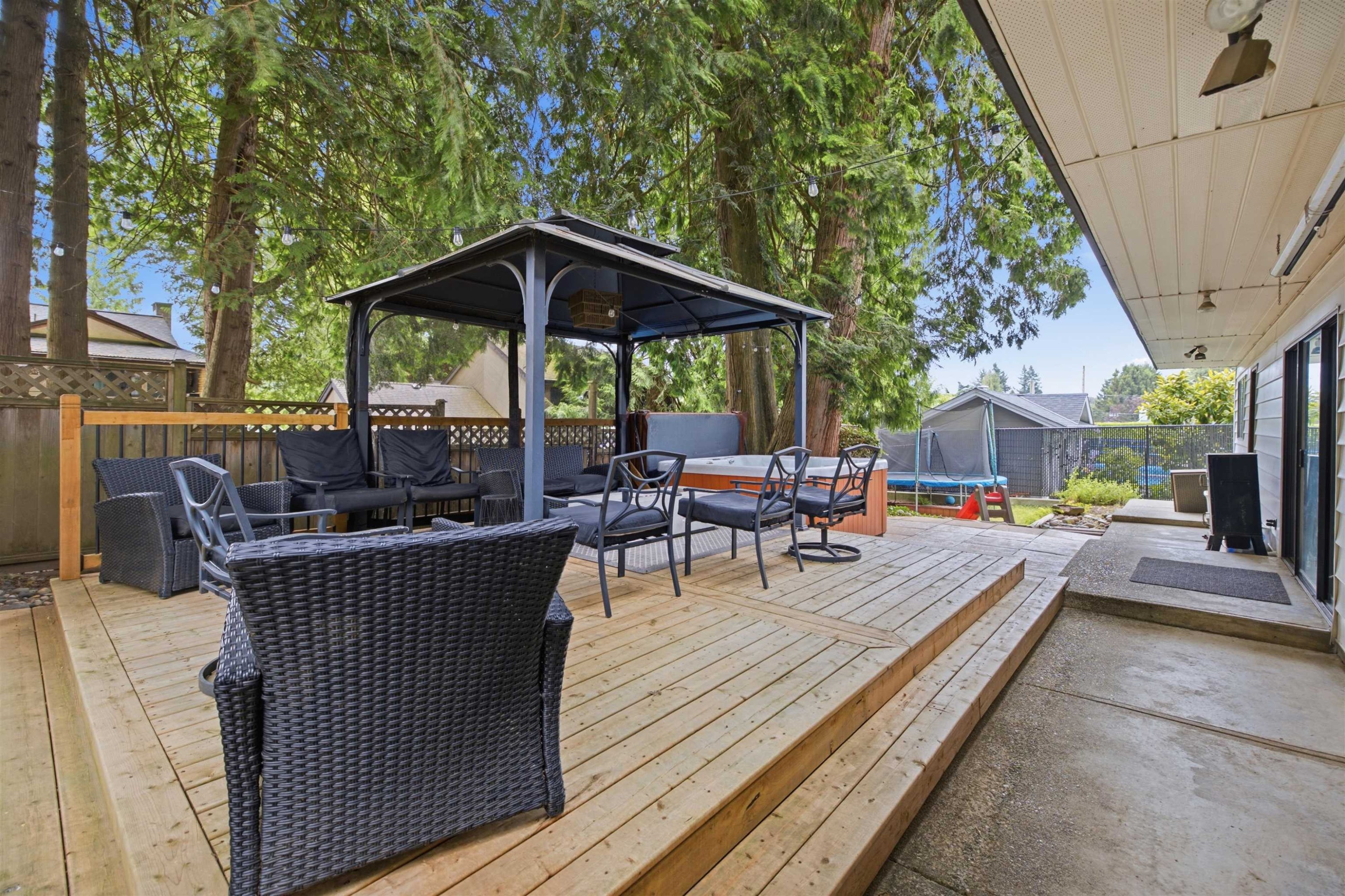 









1970


Powell

Crescent,
Abbotsford,




BC
V2S 4B2


