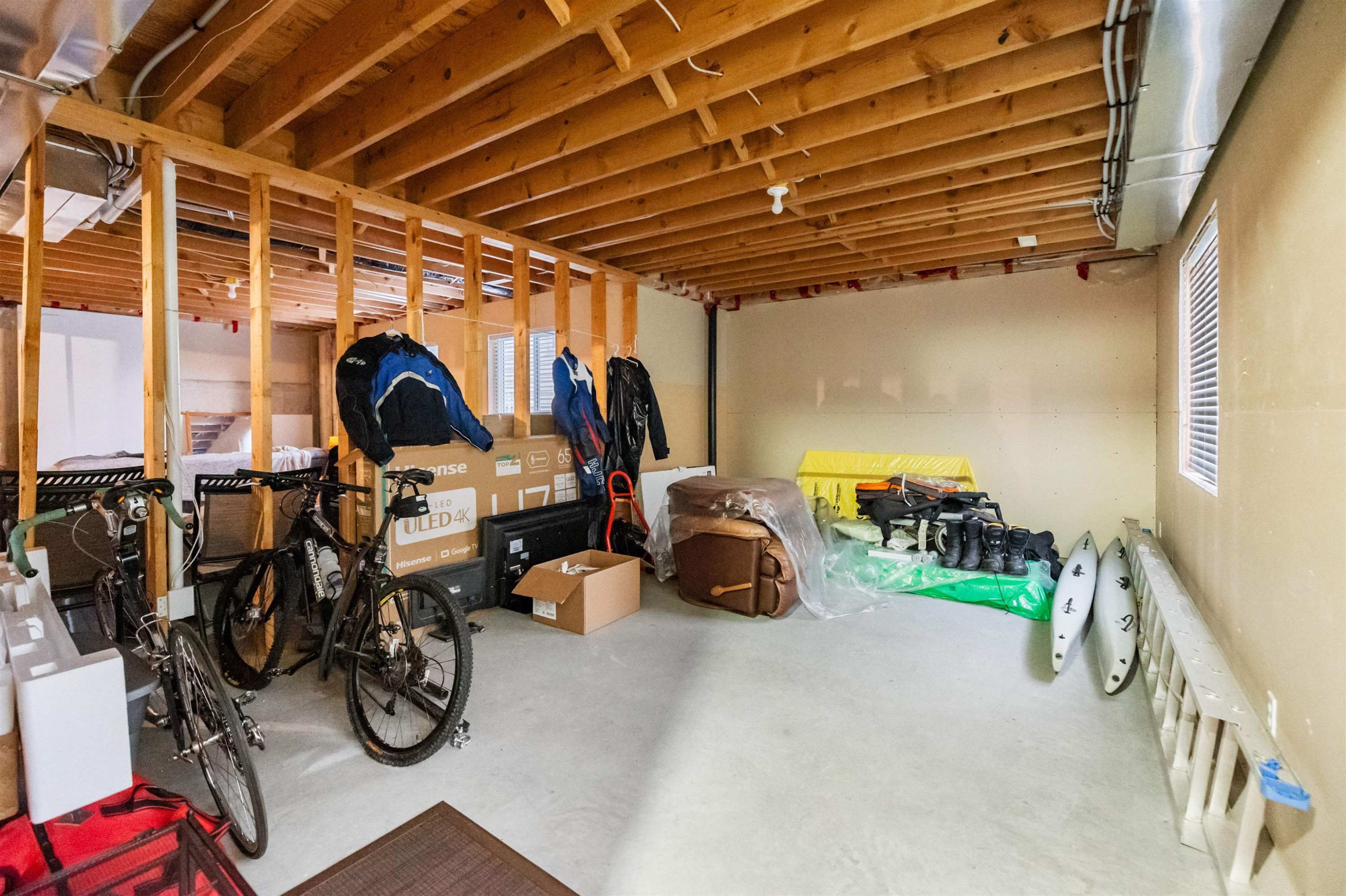 









32464


Bobcat

Drive East,
Mission,




BC
V2V 7P7


