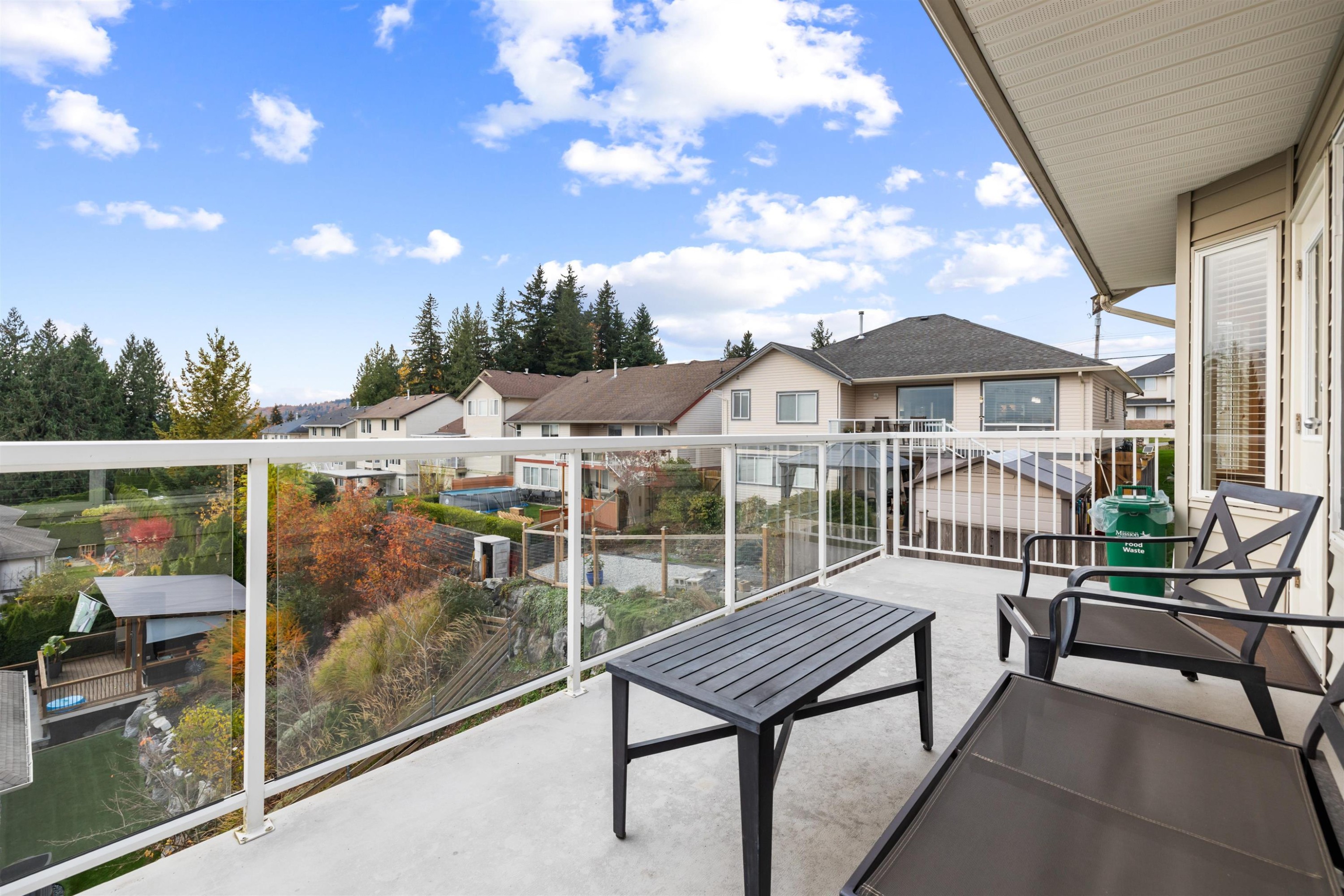 









32464


Bobcat

Drive East,
Mission,




BC
V2V 7P7


