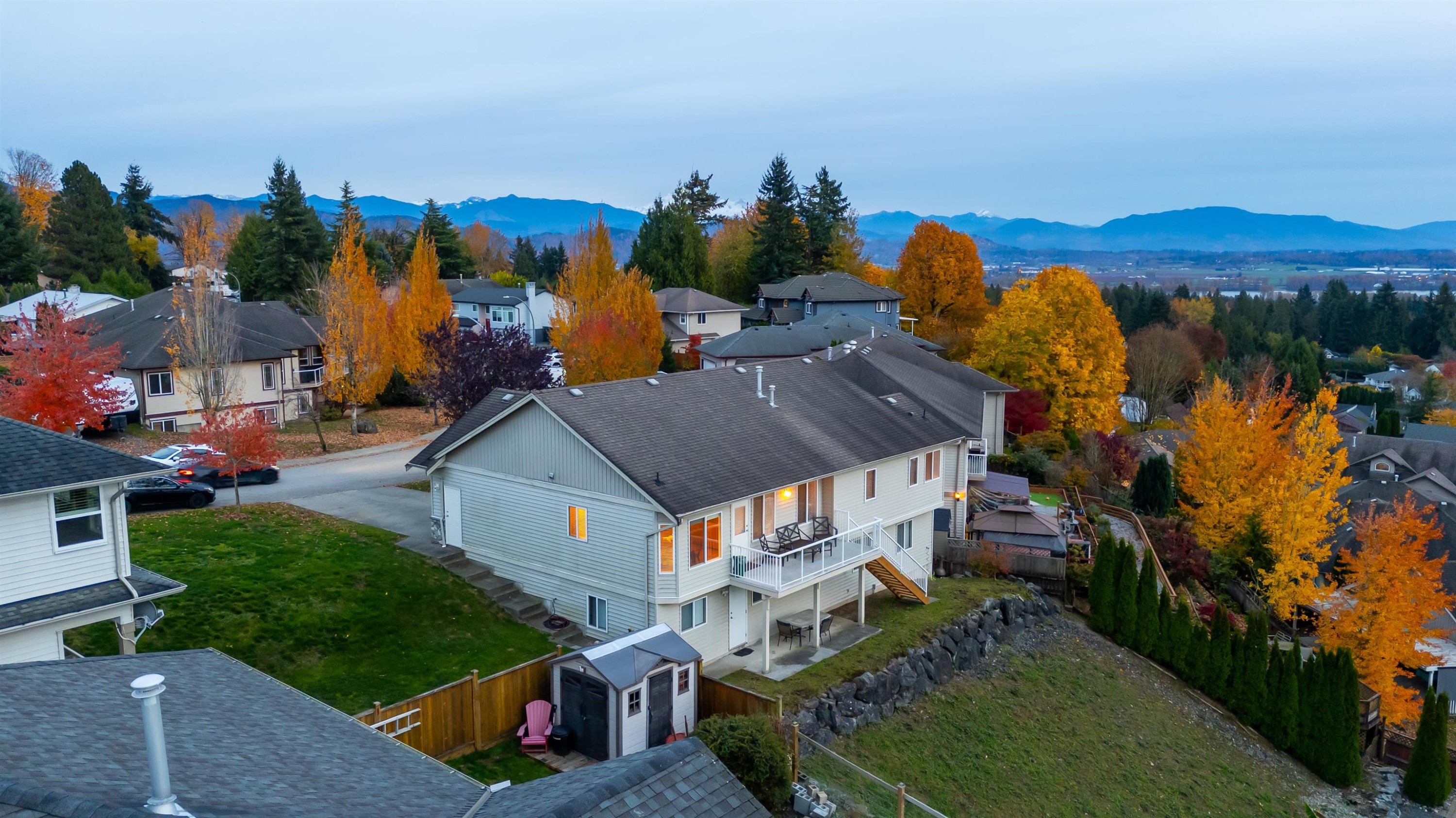 









32464


Bobcat

Drive East,
Mission,




BC
V2V 7P7

