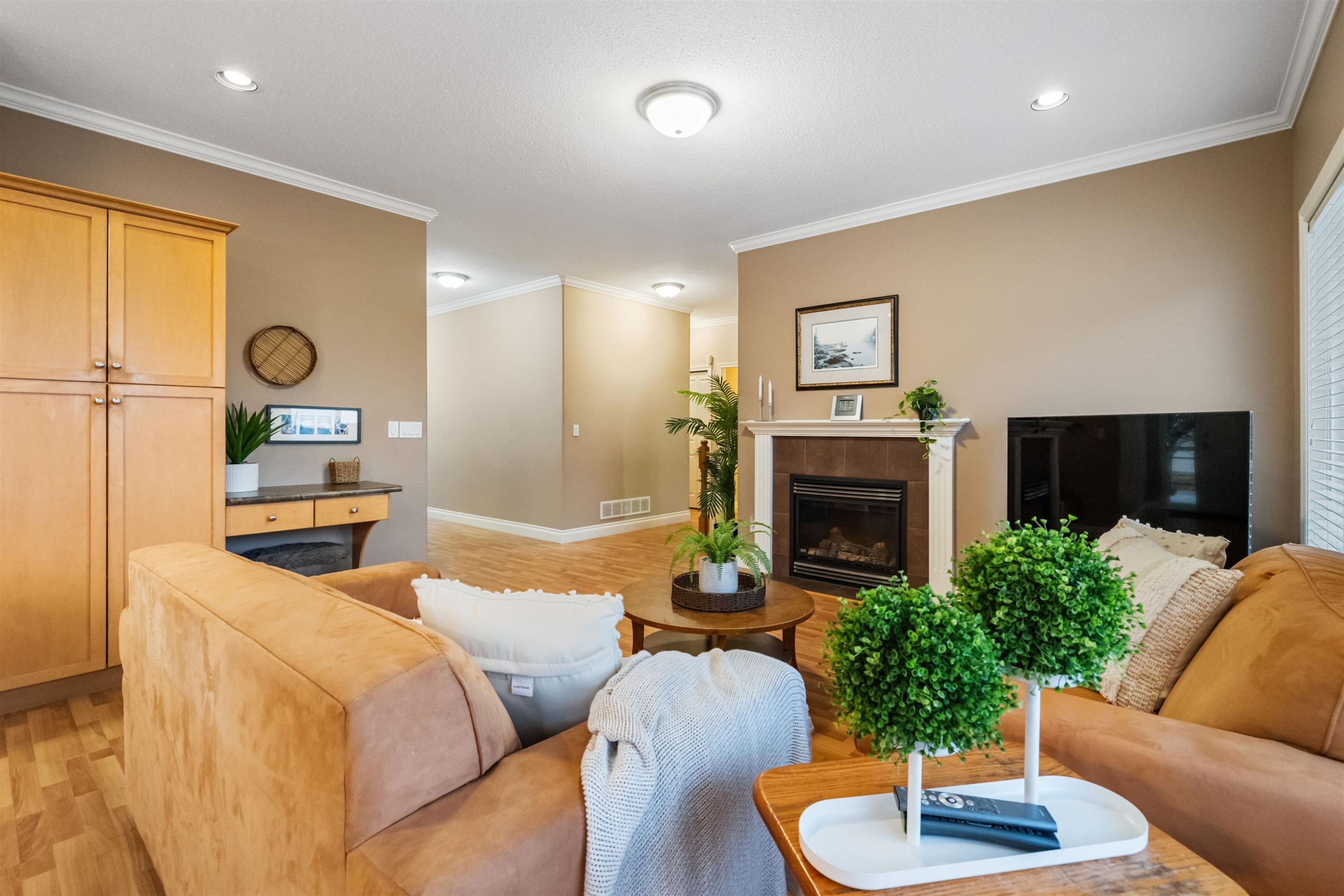 









32464


Bobcat

Drive East,
Mission,




BC
V2V 7P7

