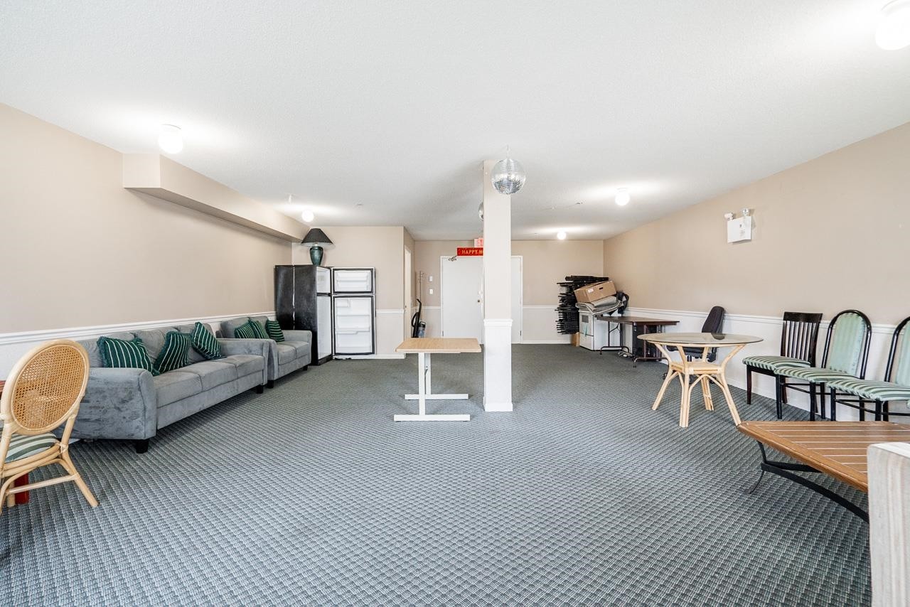 









12160


80

Avenue, 407,
Surrey,




BC
V3W 0V3

