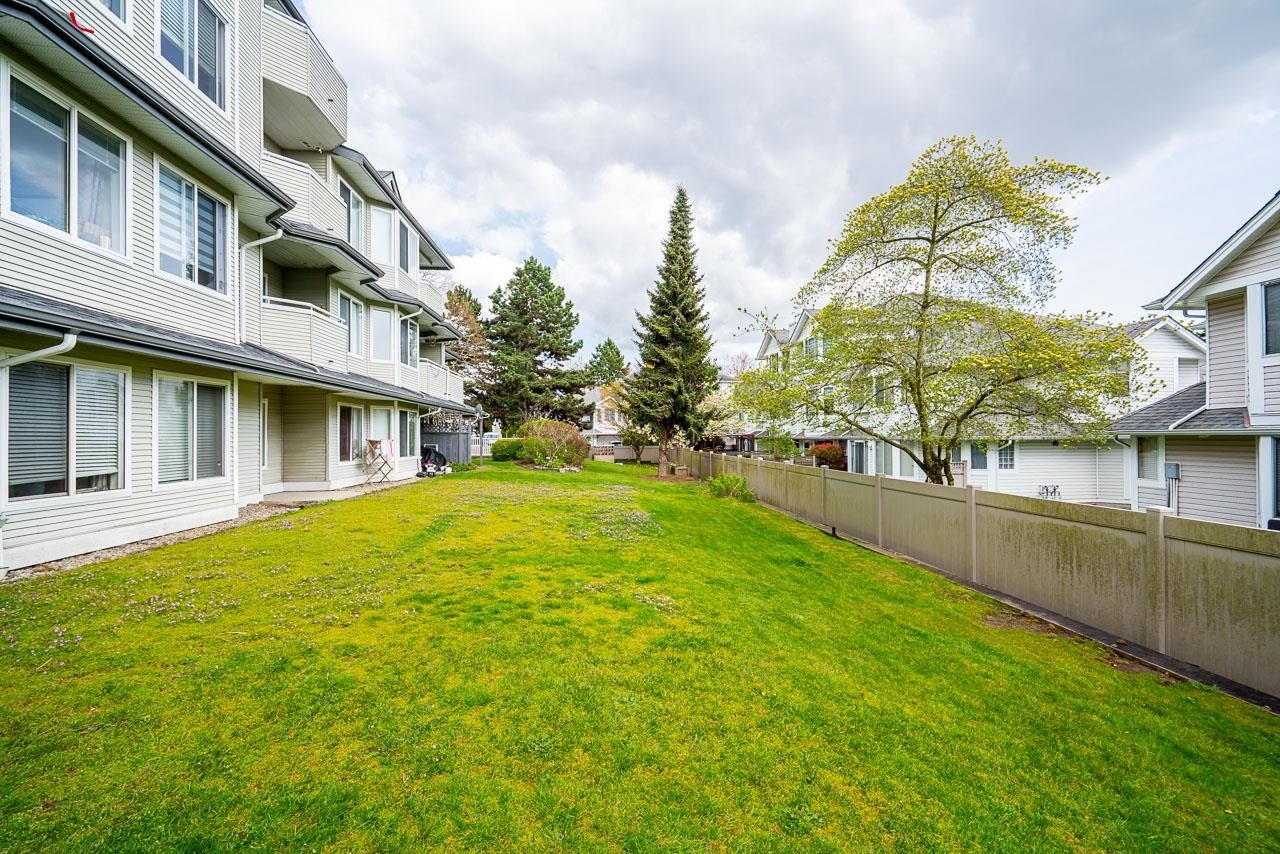 









12160


80

Avenue, 407,
Surrey,




BC
V3W 0V3

