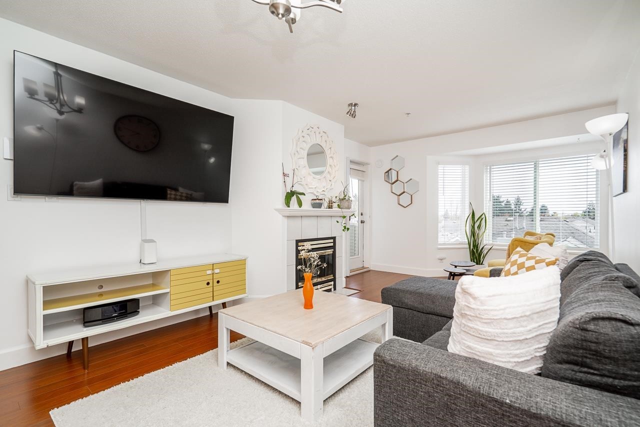 









12160


80

Avenue, 407,
Surrey,




BC
V3W 0V3

