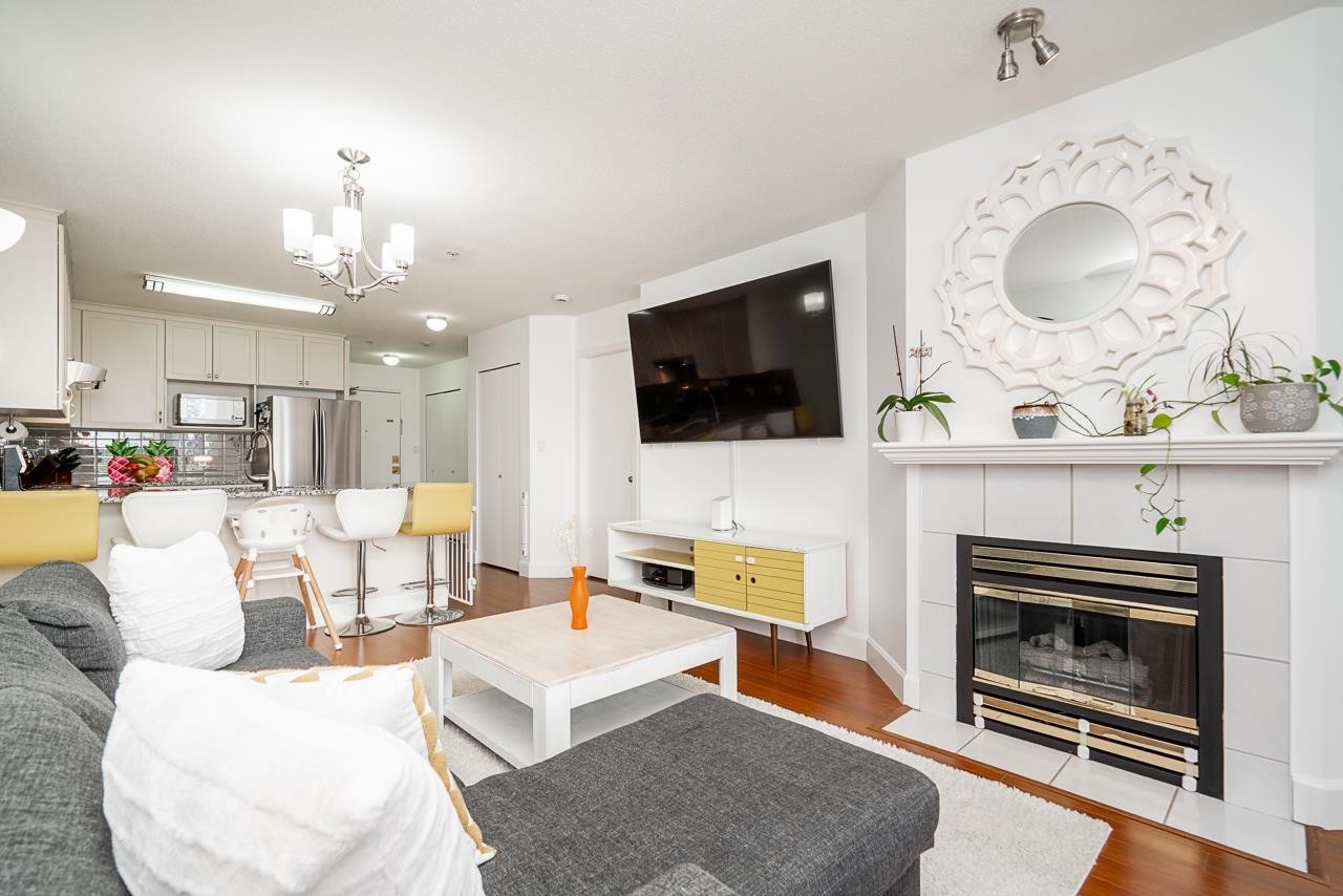 









12160


80

Avenue, 407,
Surrey,




BC
V3W 0V3

