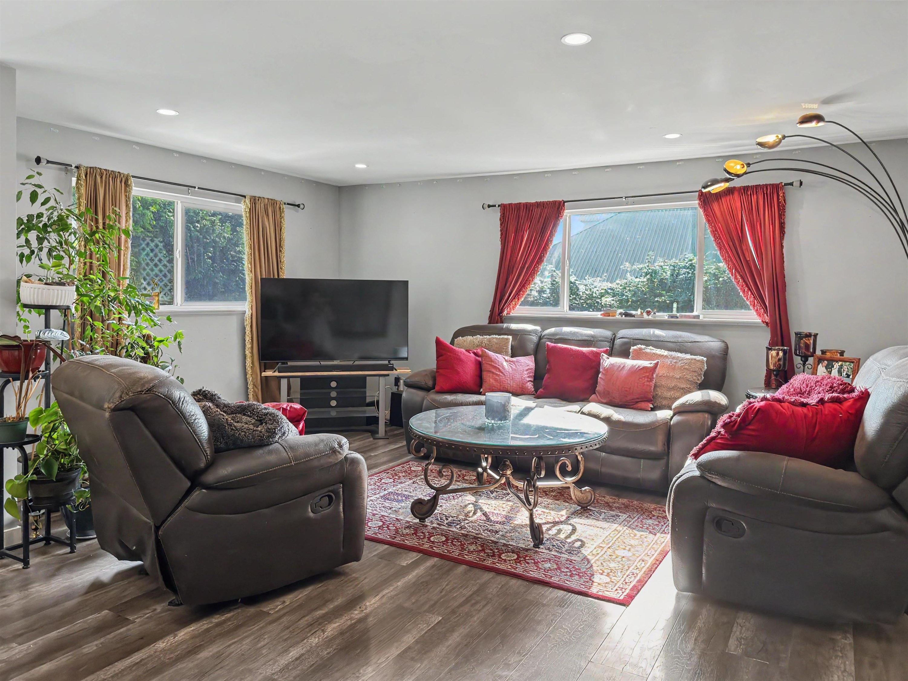 









32151


Lougheed

Highway, 10,
Mission,




BC
V2V 1A3

