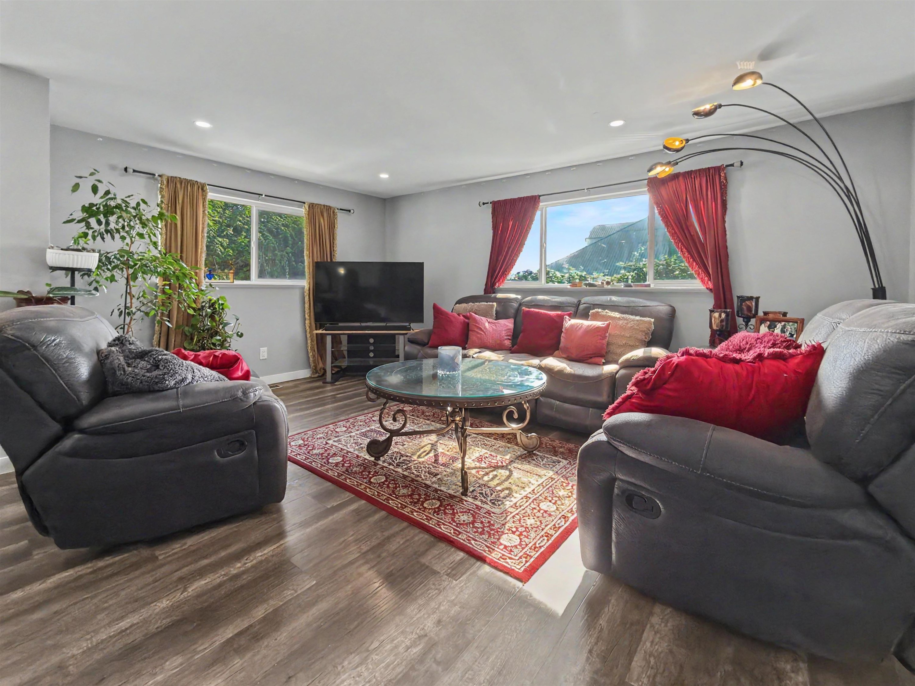 









32151


Lougheed

Highway, 10,
Mission,




BC
V2V 1A3

