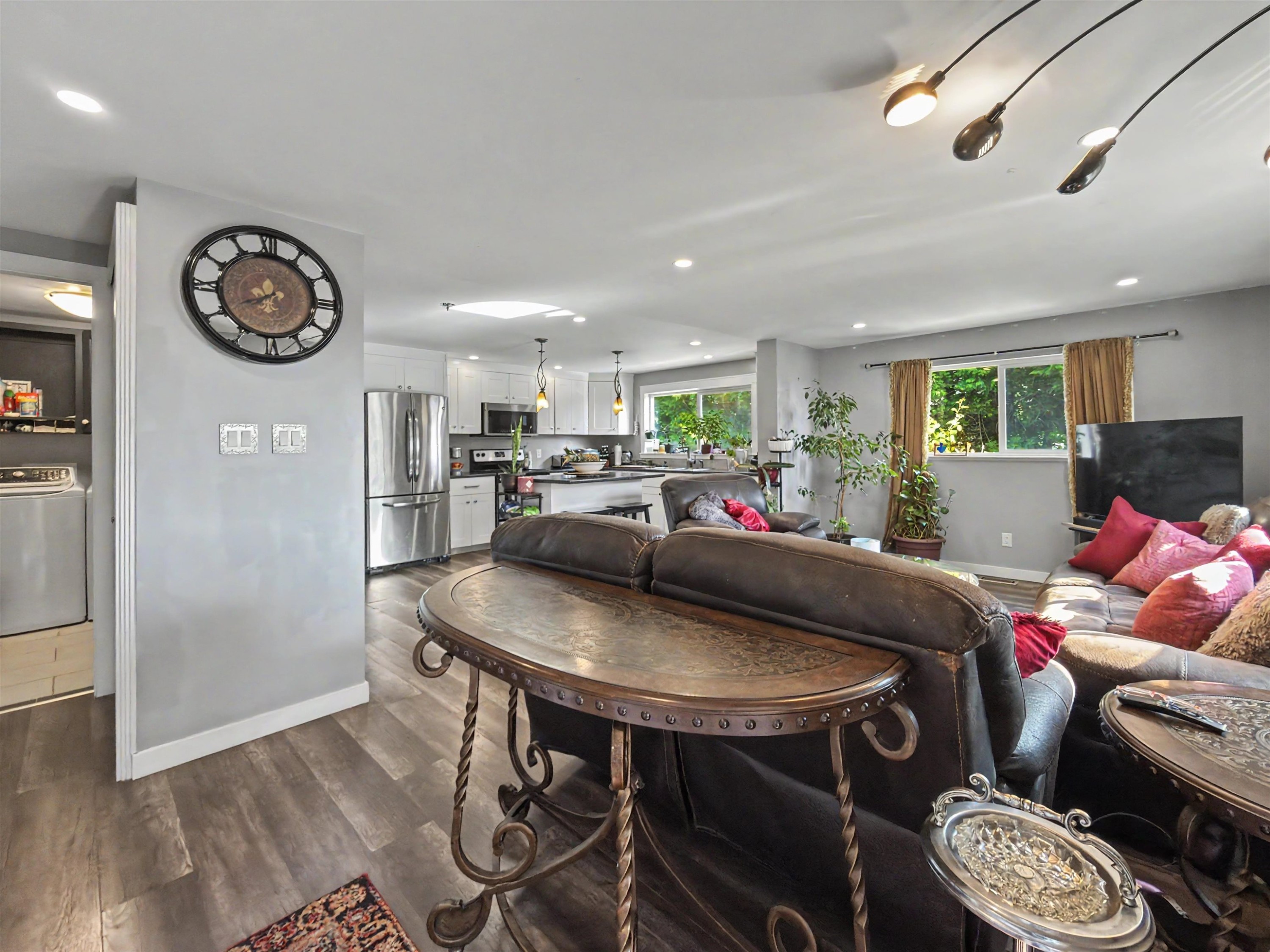 









32151


Lougheed

Highway, 10,
Mission,




BC
V2V 1A3

