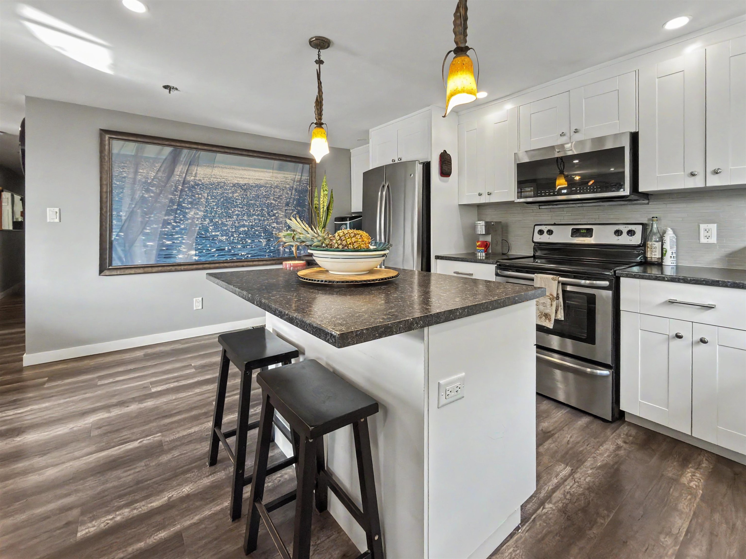 









32151


Lougheed

Highway, 10,
Mission,




BC
V2V 1A3

