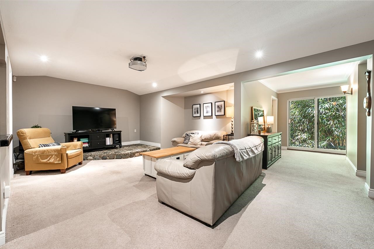 









24400


56

Avenue,
Langley,




BC
V2Z 1E9

