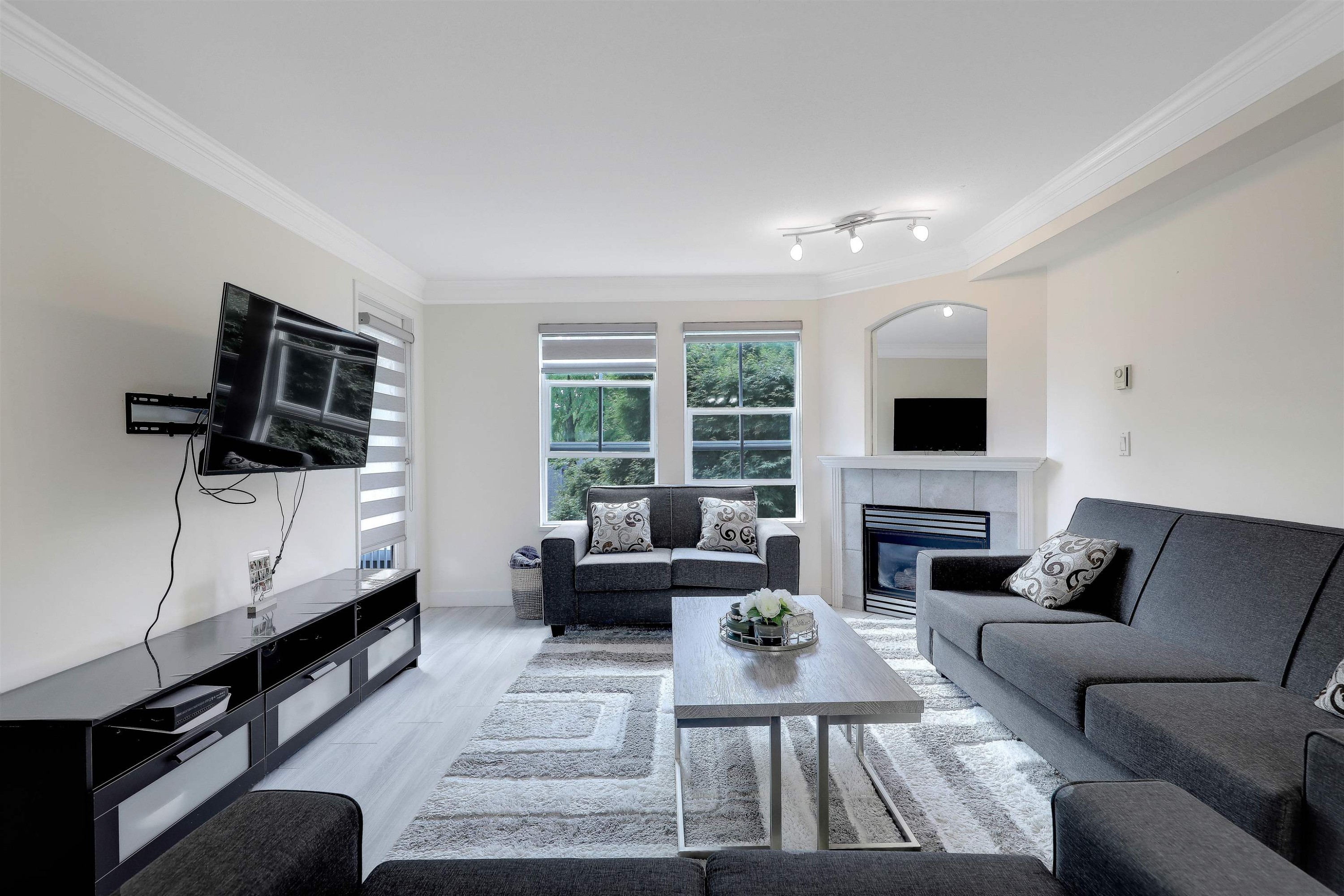 









6385


121

Street, 207,
Surrey,




BC
V3X 3K6

