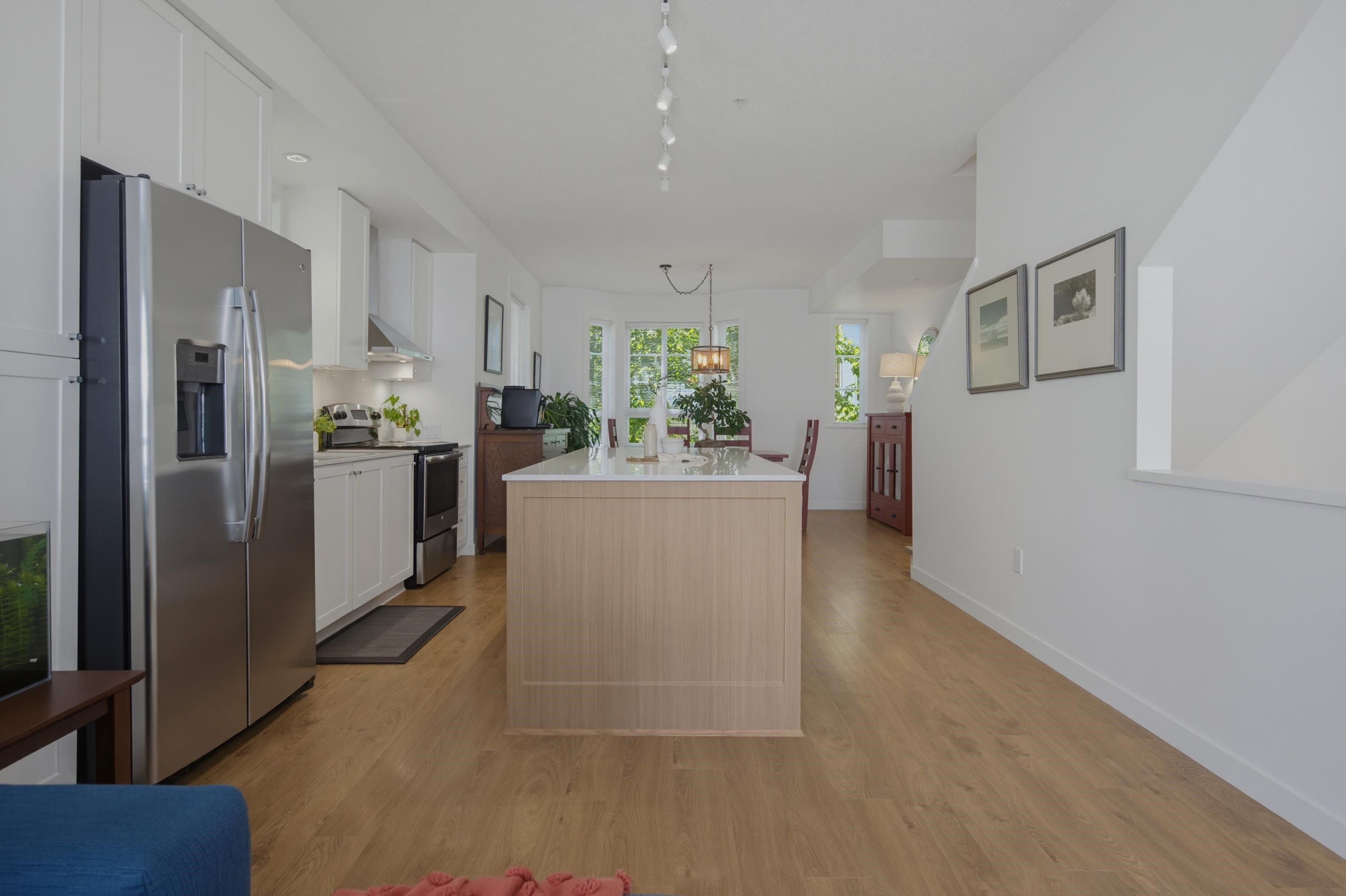 









8476


207a

Street, 23,
Langley,




BC
V2Y 0S6

