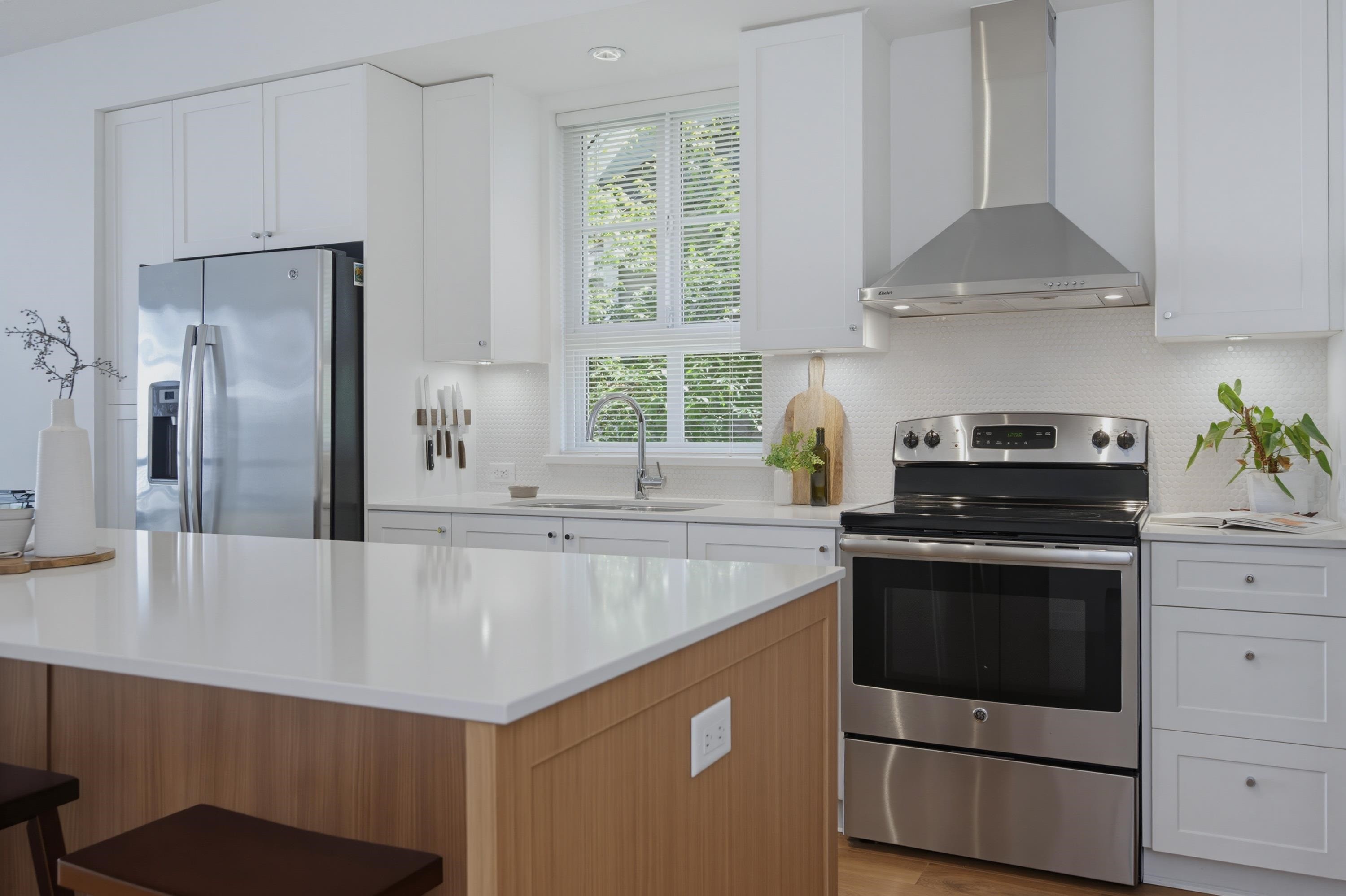 









8476


207a

Street, 23,
Langley,




BC
V2Y 0S6


