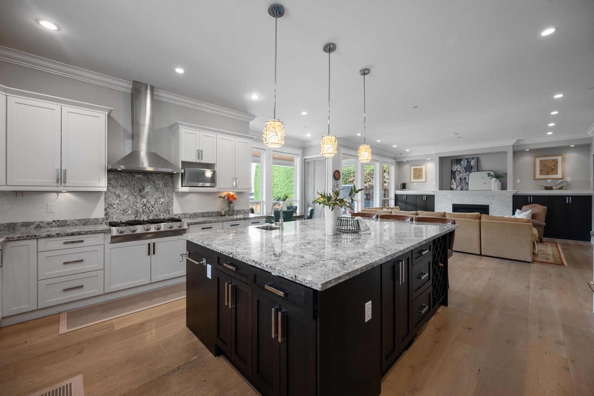 









13632


Blackburn

Avenue,
White Rock,




BC
V4B 2Y8

