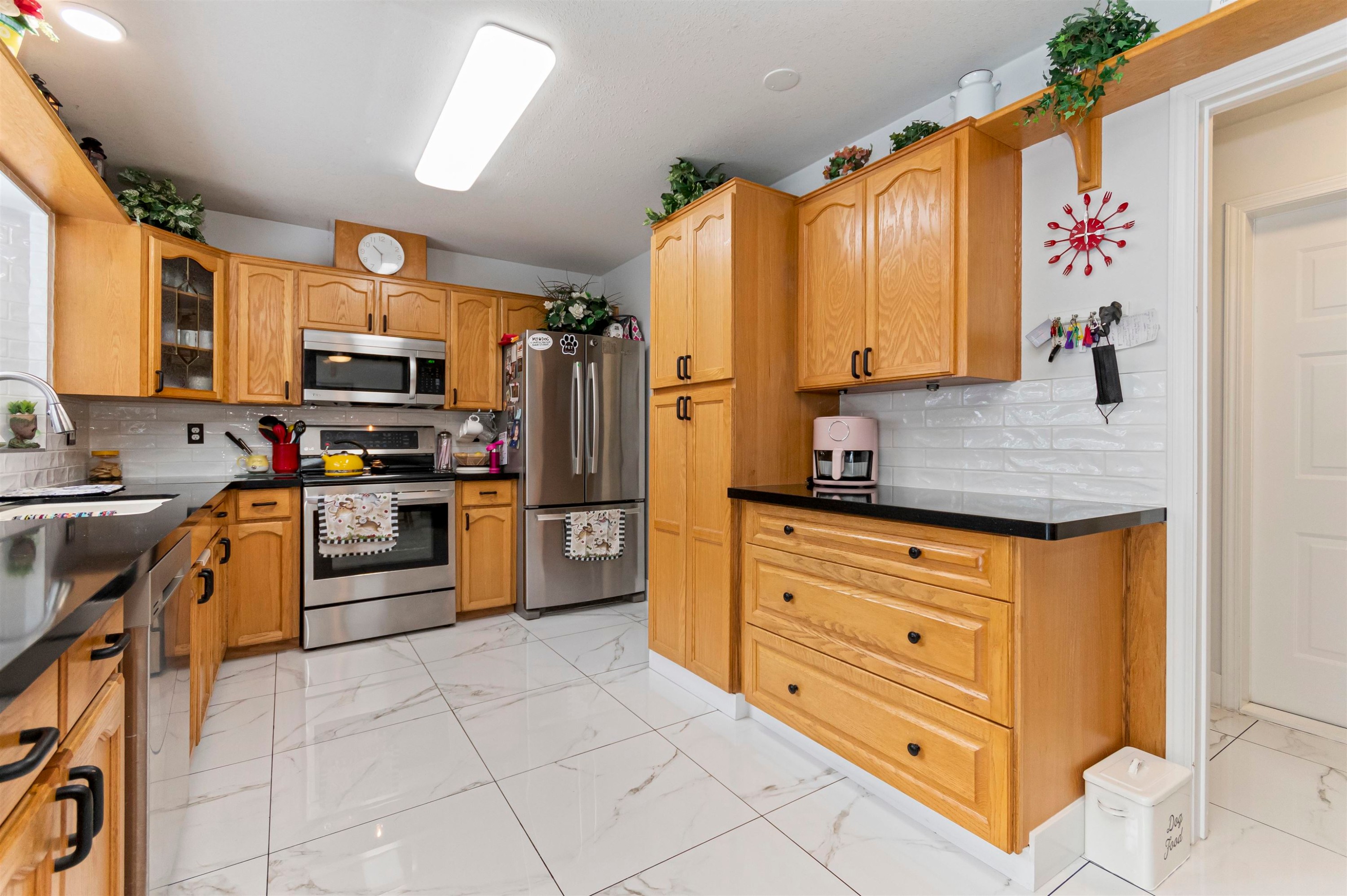 









19645


64

Avenue, 407,
Langley,




BC
V2Y 1L2

