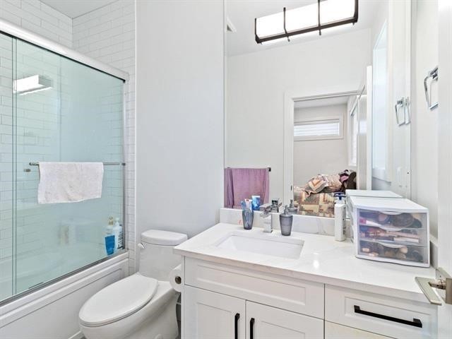 









17030


79a

Avenue,
Surrey,




BC
V4N 0C6

