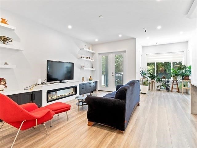 









17030


79a

Avenue,
Surrey,




BC
V4N 0C6

