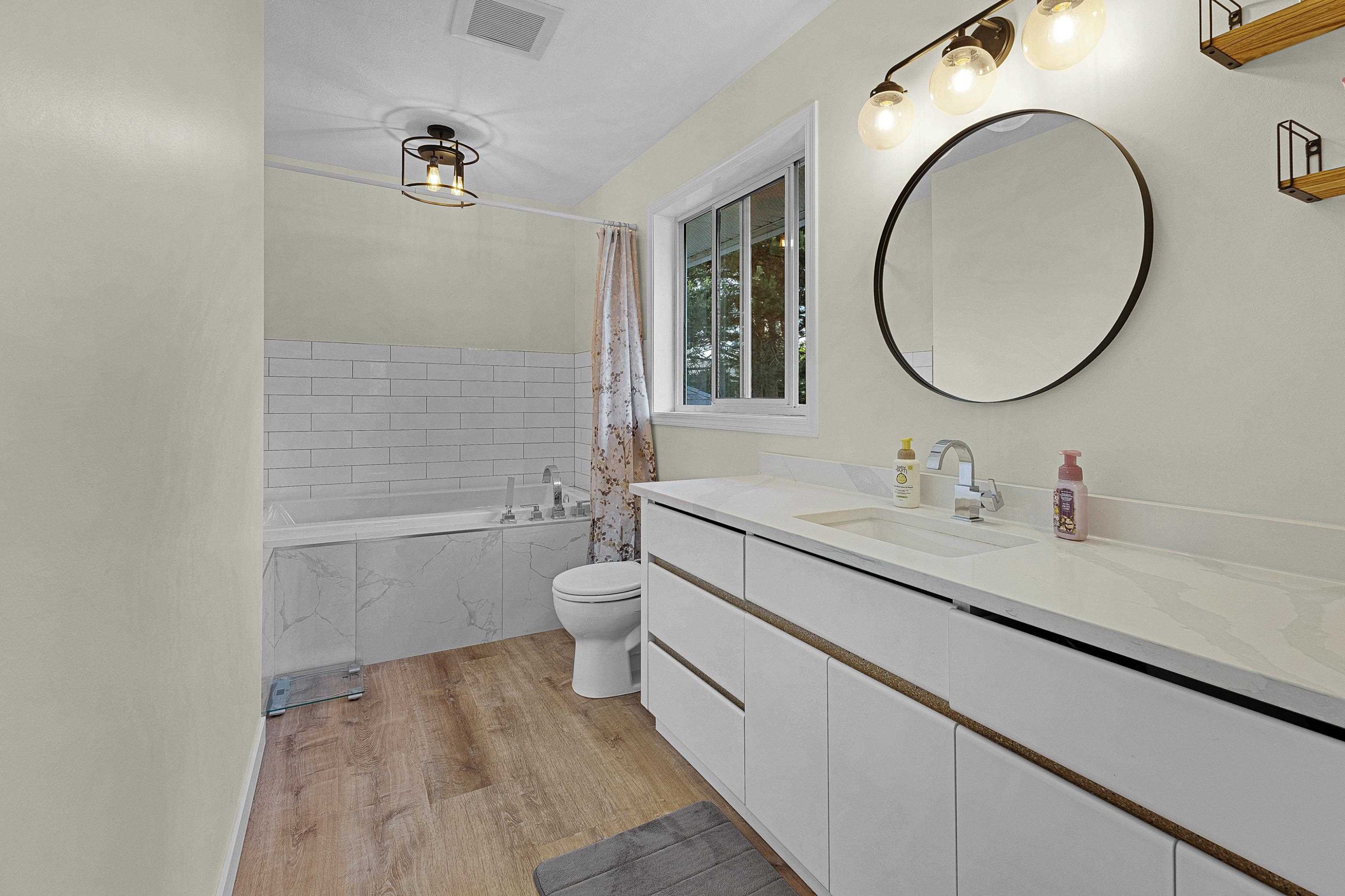 









14247


86

Avenue,
Surrey,




BC
V3W 0S6

