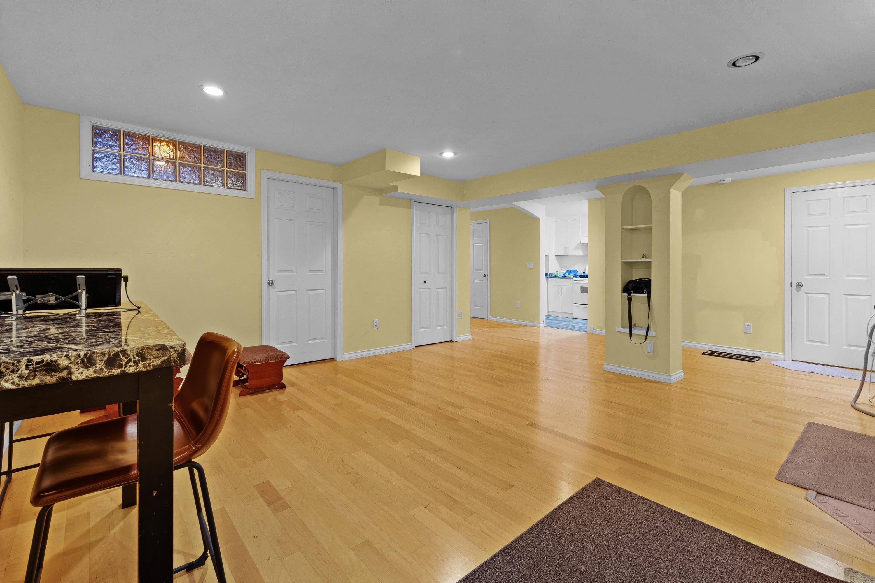 









14247


86

Avenue,
Surrey,




BC
V3W 0S6

