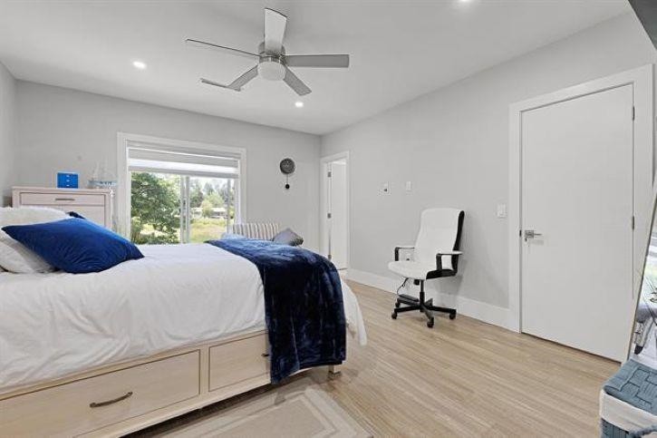 









12842


Carluke

Crescent,
Surrey,




BC
V3V 6R4

