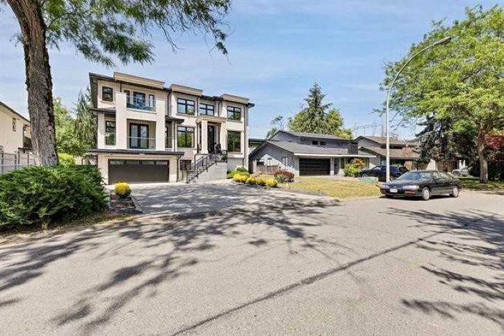 









12842


Carluke

Crescent,
Surrey,




BC
V3V 6R4

