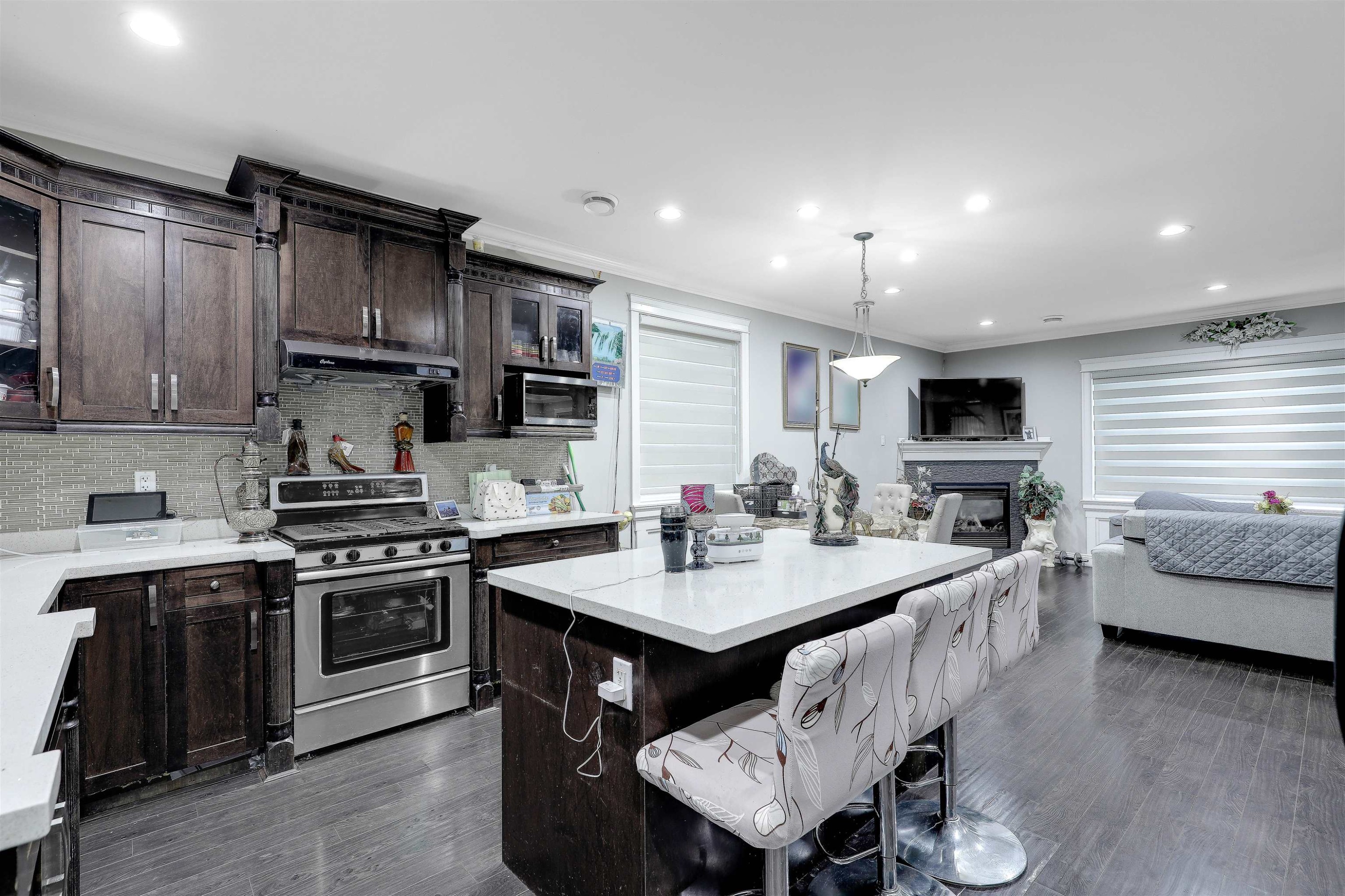 









14866


62a

Avenue,
Surrey,




BC
V3S 2W9

