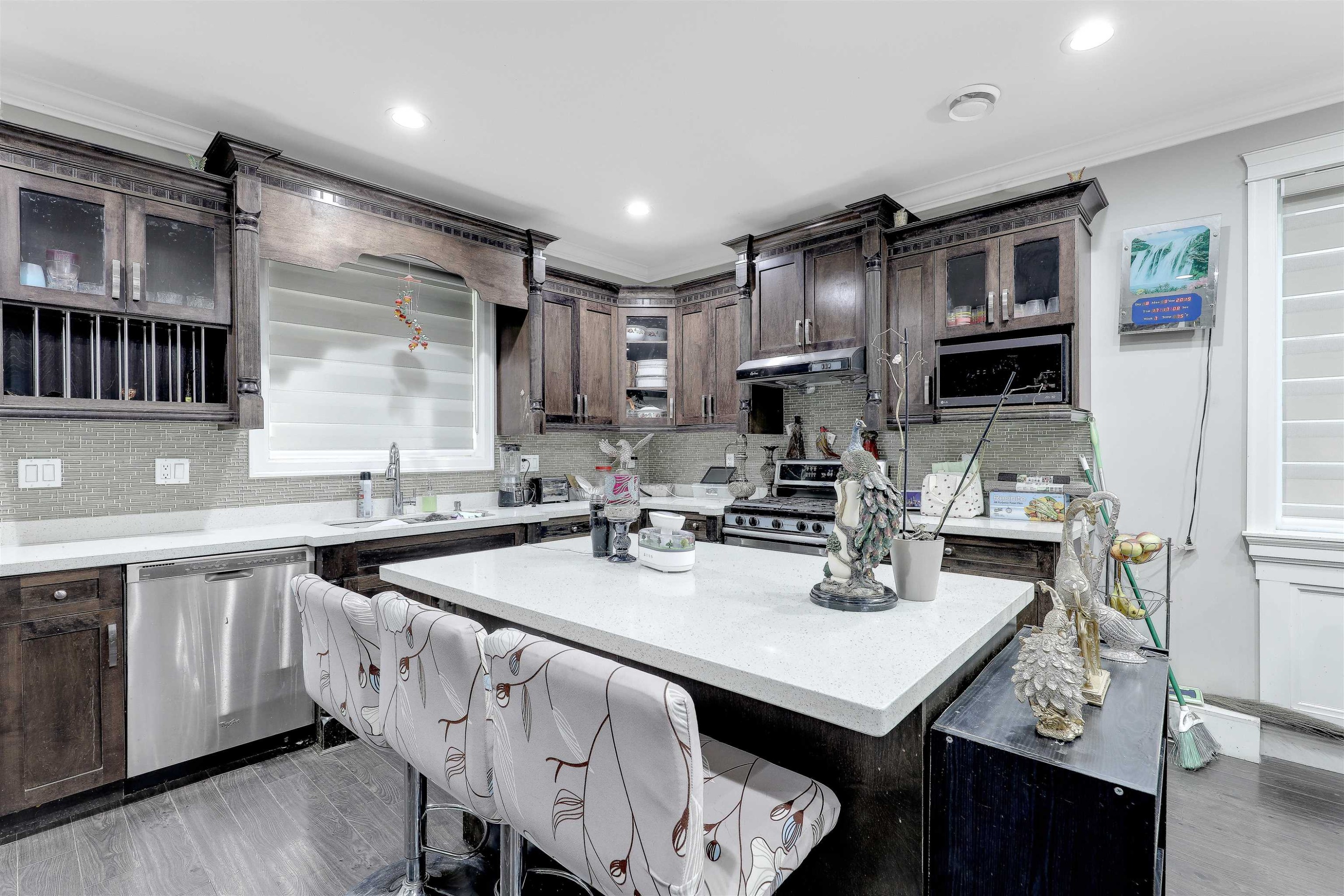 









14866


62a

Avenue,
Surrey,




BC
V3S 2W9

