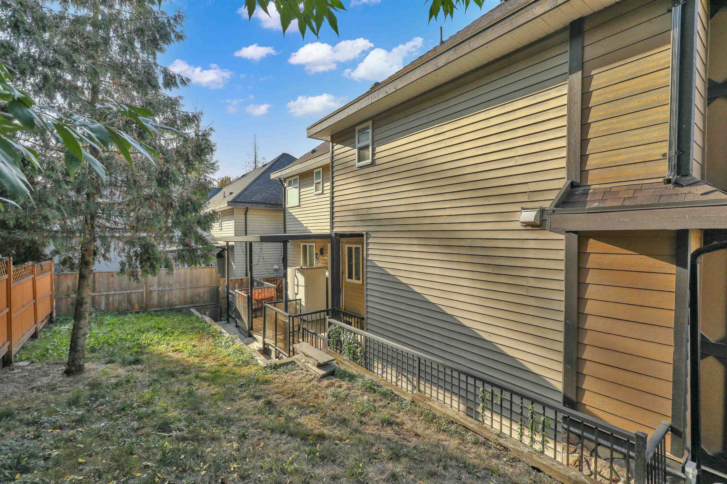 









14866


62a

Avenue,
Surrey,




BC
V3S 2W9


