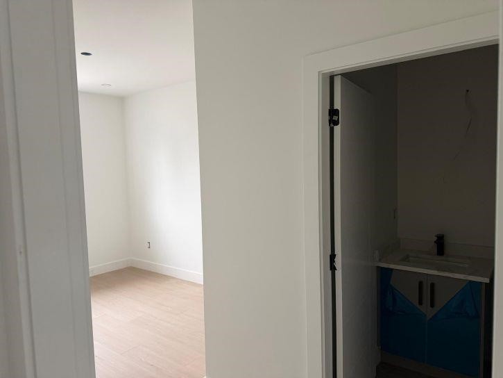 









9820


130

Street, 101,
Surrey,




BC
V3T 3L3


