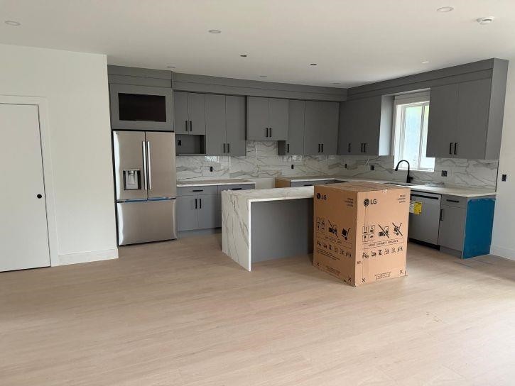 









9820


130

Street, 101,
Surrey,




BC
V3T 3L3

