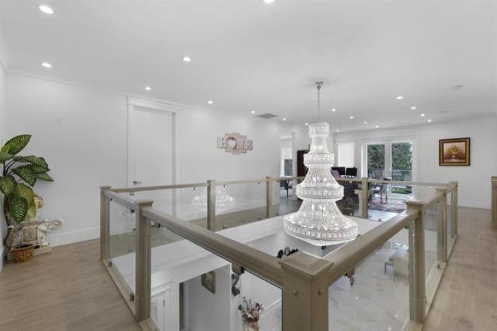 









13170


57

Avenue,
Surrey,




BC
V3X 0K2

