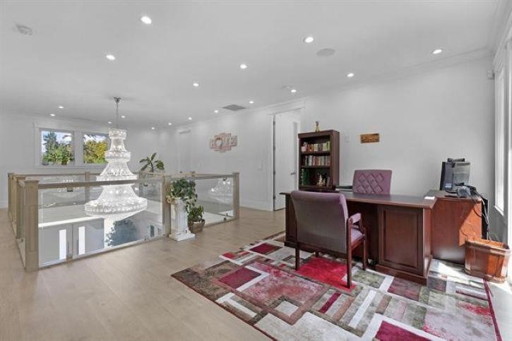









13170


57

Avenue,
Surrey,




BC
V3X 0K2

