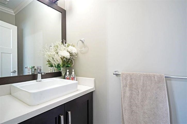 









14285


64

Avenue, 50,
Surrey,




BC
V3W 1Z2

