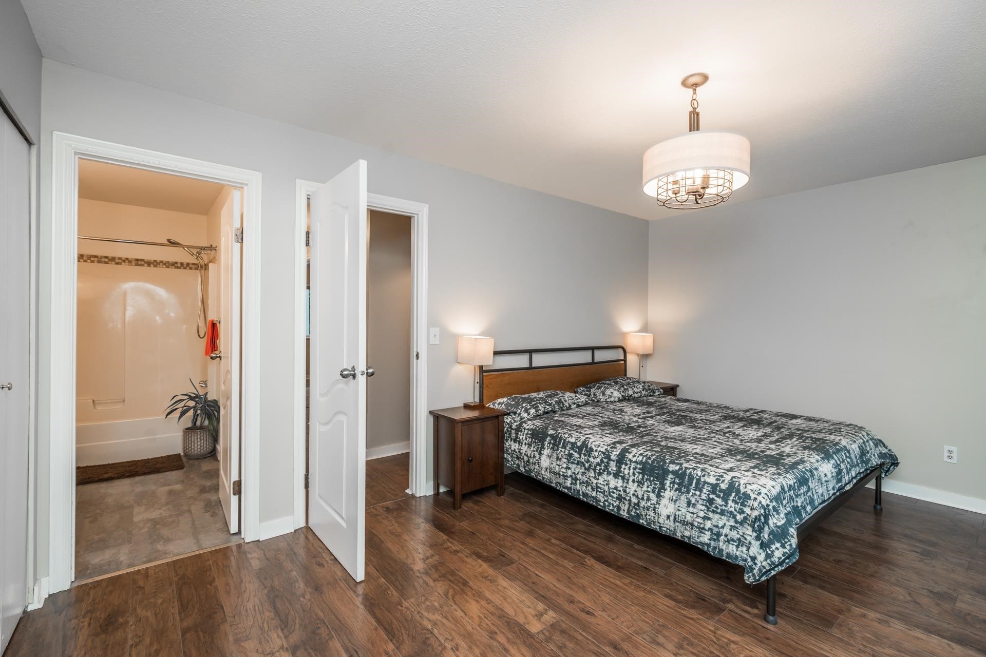 









4483


208

Street,
Langley,




BC
V3A 2H7

