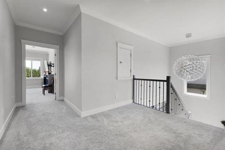 









18585


56

Avenue,
Surrey,




BC
V3S 9E5


