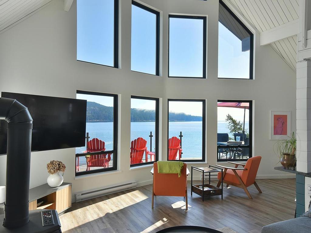 









5275


Taylor

Crescent,
Halfmoon Bay,




BC
V7Z 1B5


