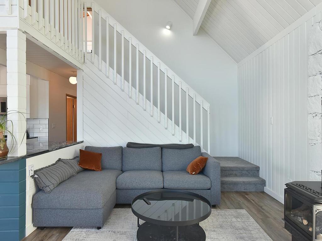 









5275


Taylor

Crescent,
Halfmoon Bay,




BC
V7Z 1B5

