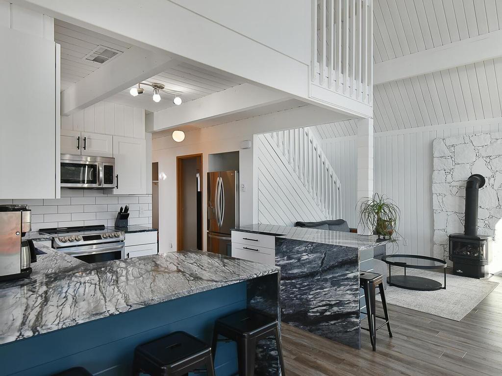 









5275


Taylor

Crescent,
Halfmoon Bay,




BC
V7Z 1B5

