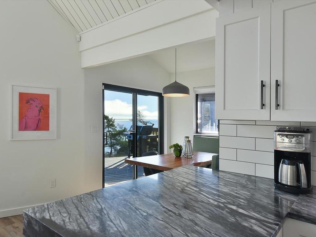 









5275


Taylor

Crescent,
Halfmoon Bay,




BC
V7Z 1B5

