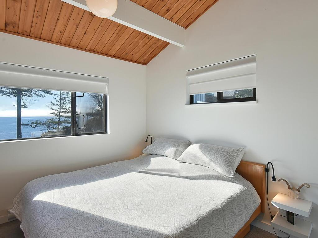 









5275


Taylor

Crescent,
Halfmoon Bay,




BC
V7Z 1B5

