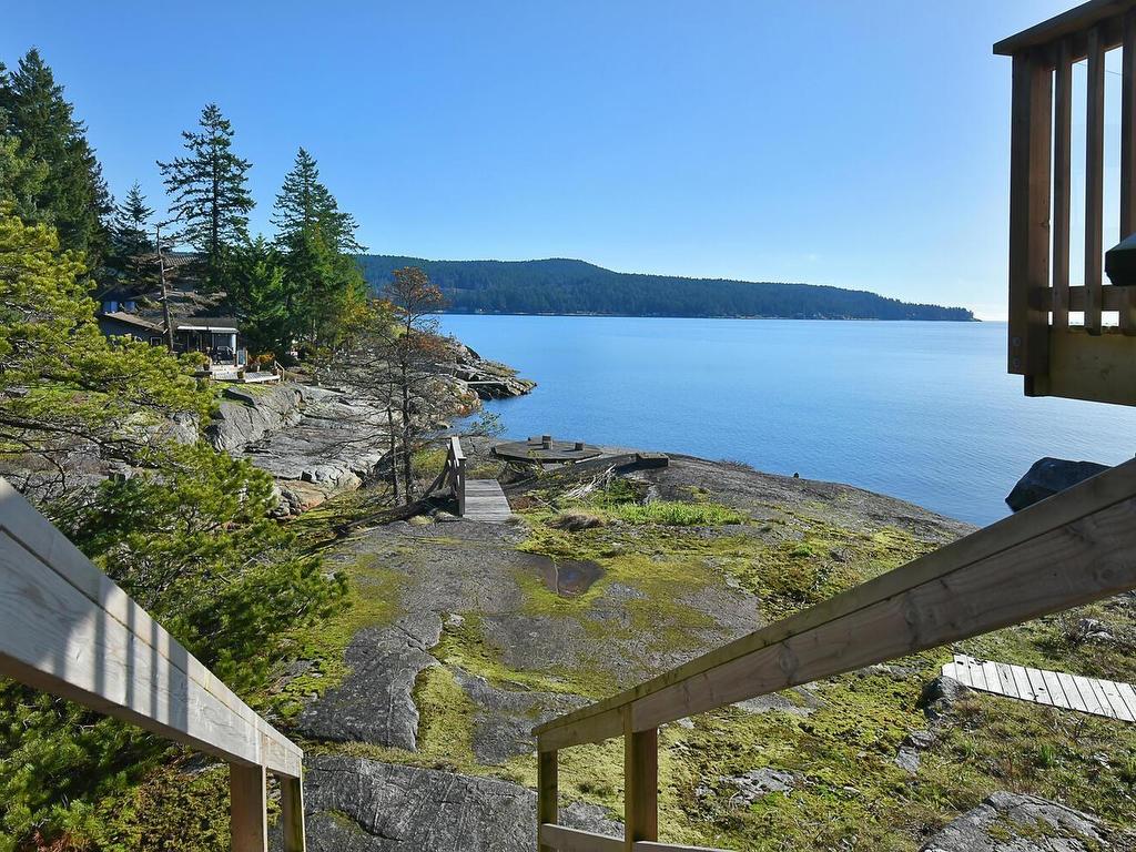 









5275


Taylor

Crescent,
Halfmoon Bay,




BC
V7Z 1B5

