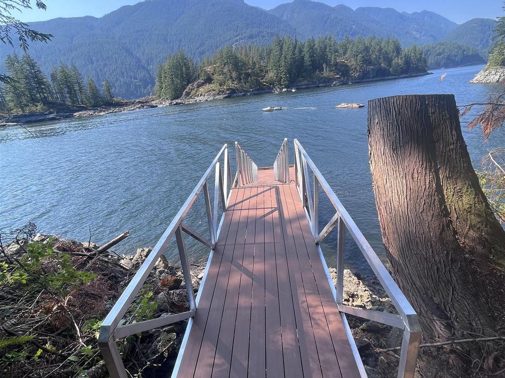 









3


Indian Arm

,
Port Moody,







BC
V3N 3M2

