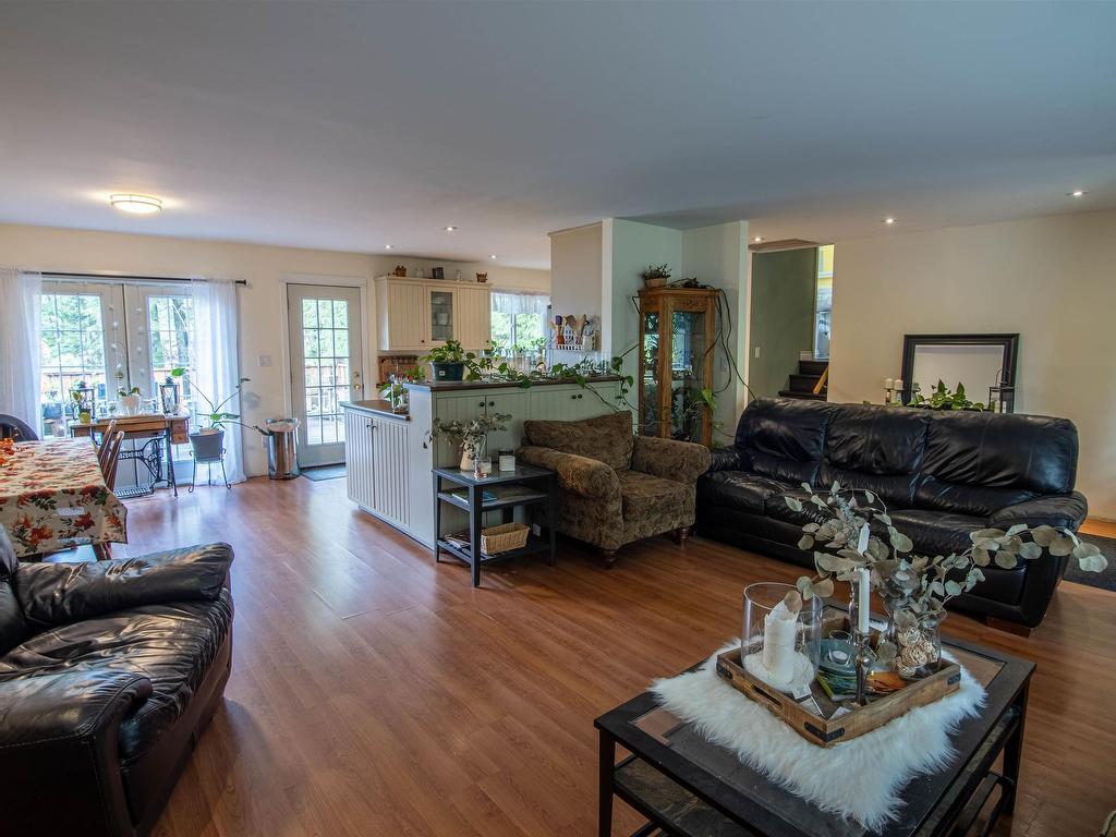 









2345


Sunnyside

Road,
Anmore,




BC
V3H 4Y5

