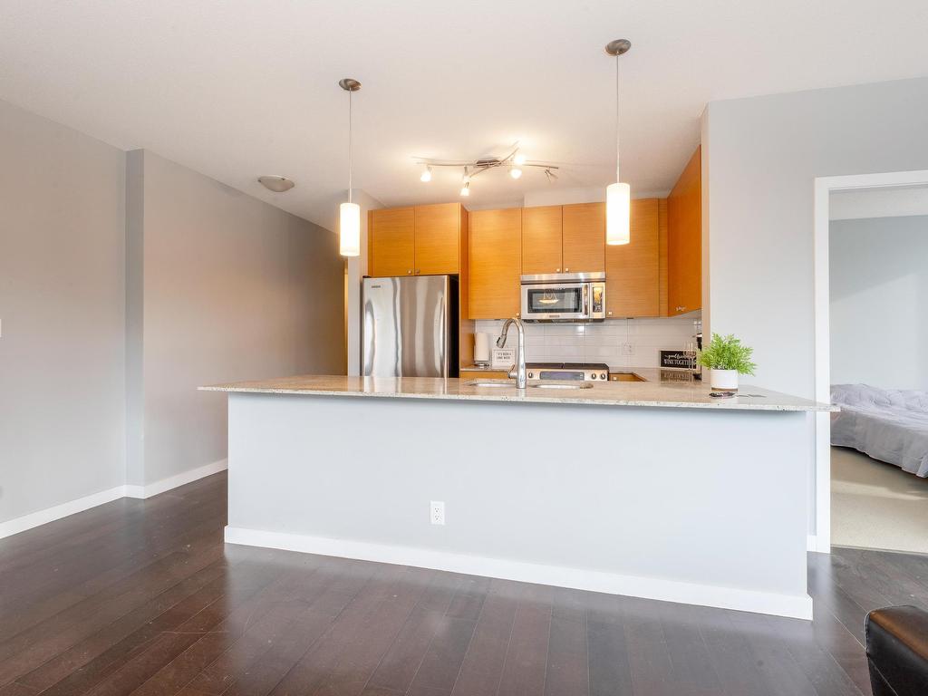









110


Brew

Street, 204,
Port Moody,




BC
V3H 0E4

