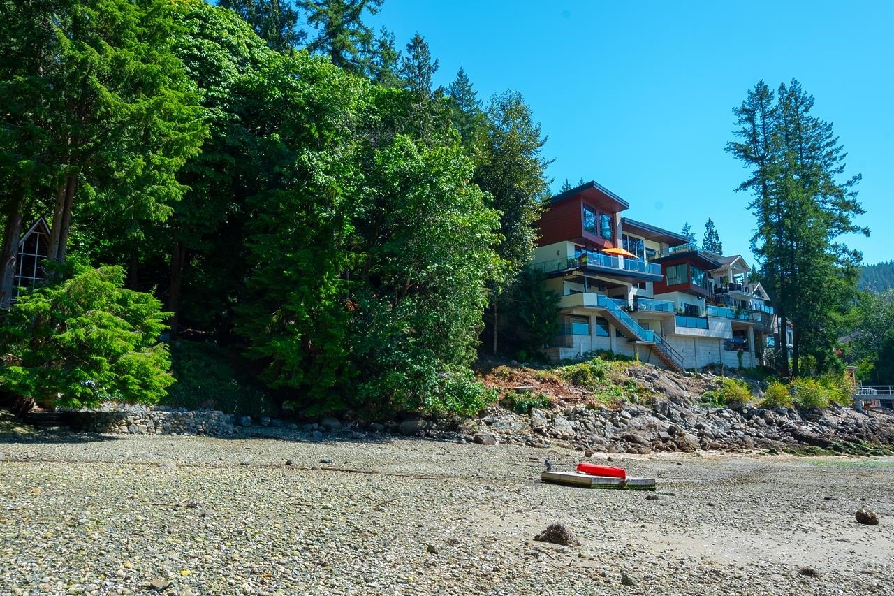 









4855


Belcarra Bay

Road,
Port Moody,







BC
V3H 4N4

