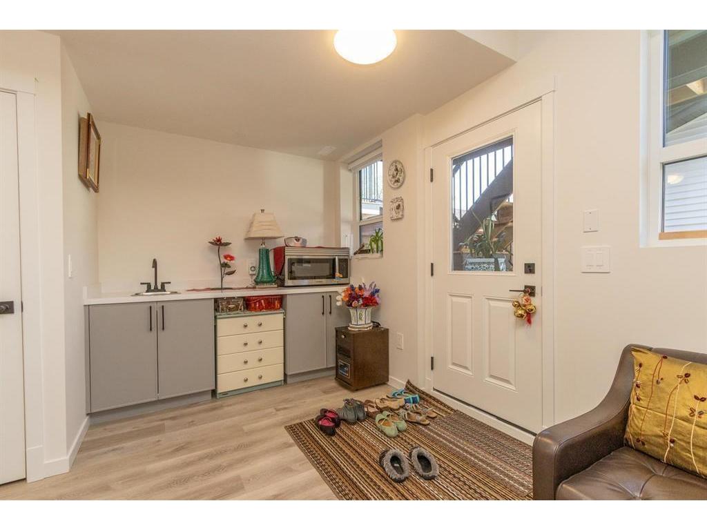 









25065


112

Avenue,
Maple Ridge,




BC
V2W 0K6

