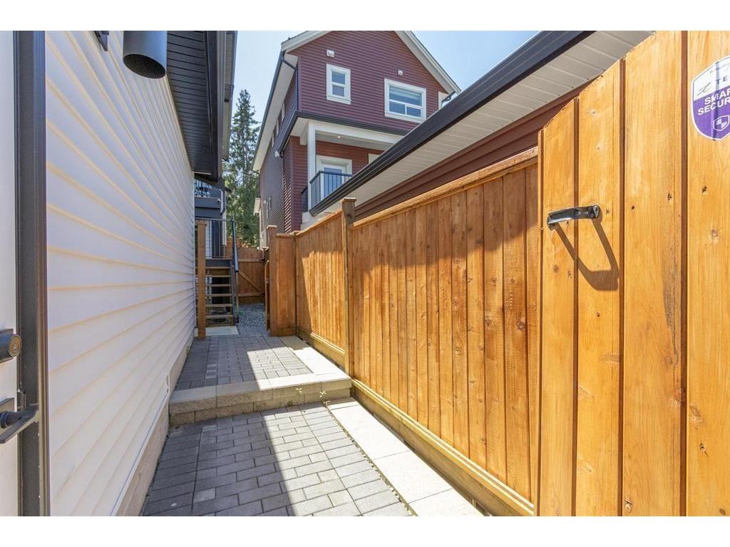 









25065


112

Avenue,
Maple Ridge,




BC
V2W 0K6


