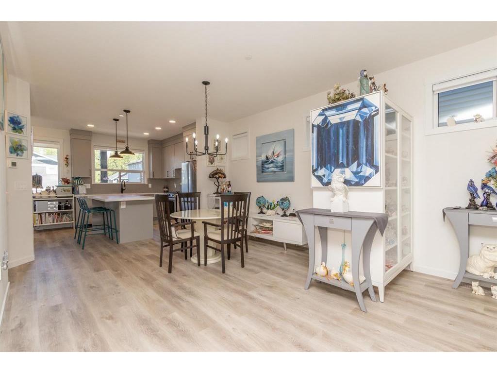 









25065


112

Avenue,
Maple Ridge,




BC
V2W 0K6

