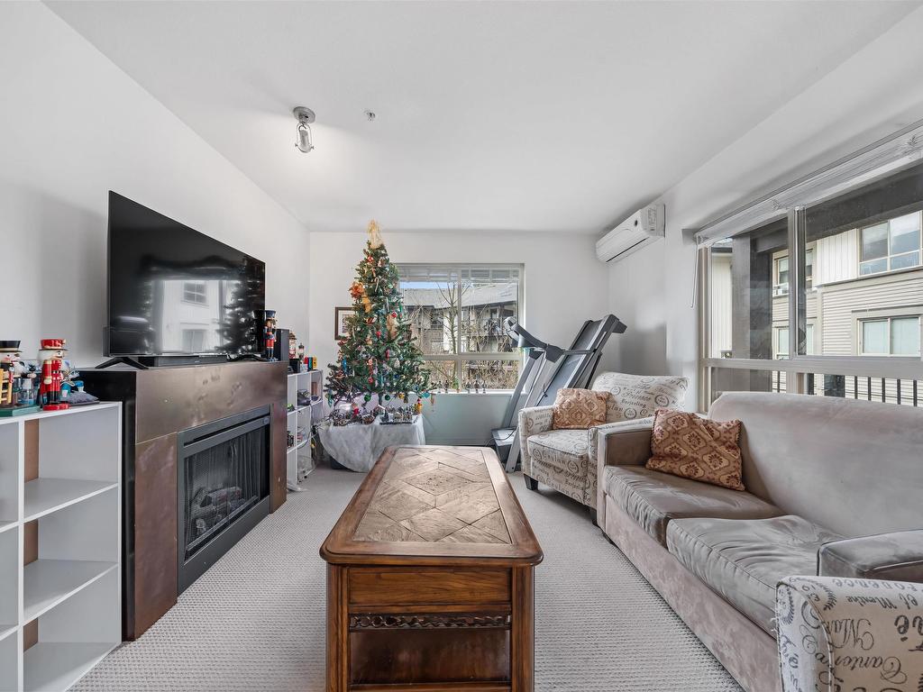 









11667


Haney

Bypass, 301,
Maple Ridge,




BC
V2X 8W9

