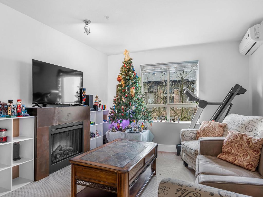 









11667


Haney

Bypass, 301,
Maple Ridge,




BC
V2X 8W9

